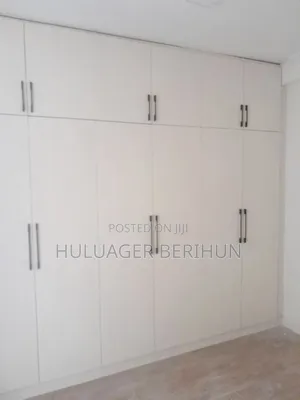 6bdrm Apartment in Bole for sale