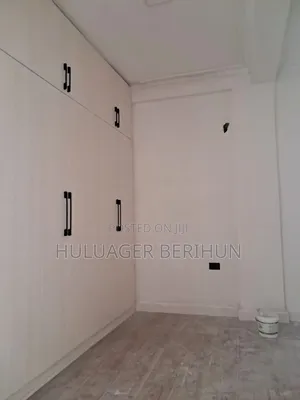 6bdrm Apartment in Bole for sale