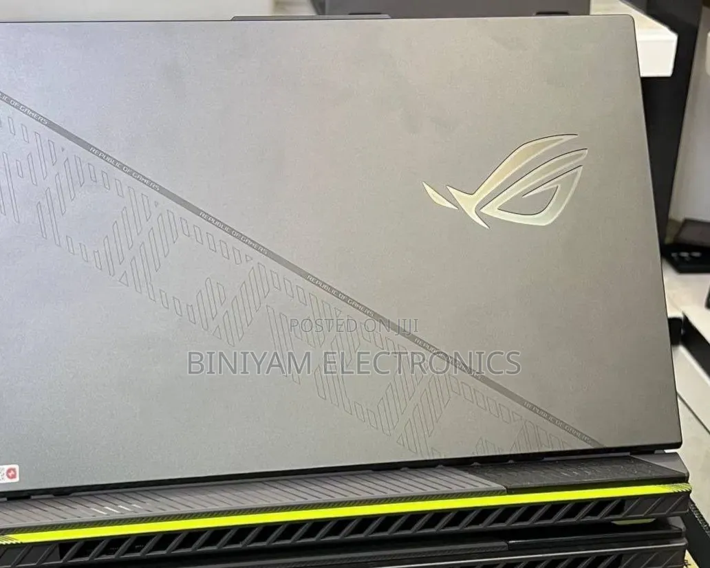 New Laptop Asus ROG Strix G15 16GB Intel Core i9 SSD 1T