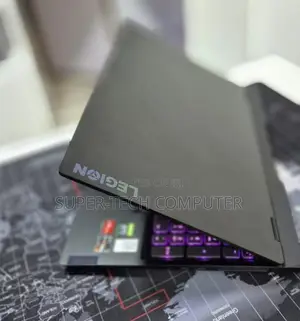 New Laptop Lenovo Legion 7 16GB AMD Ryzen 7 SSD 512GB