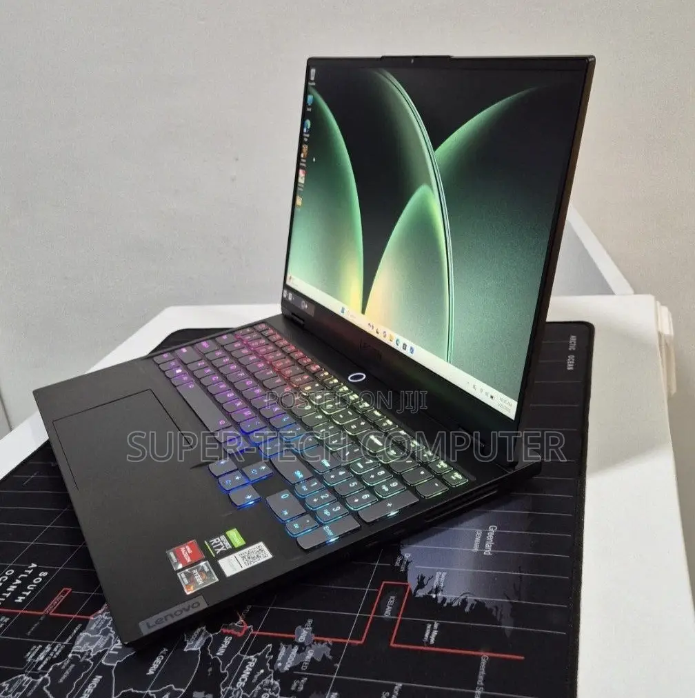 New Laptop Lenovo Legion 7 16GB AMD Ryzen 7 SSD 512GB