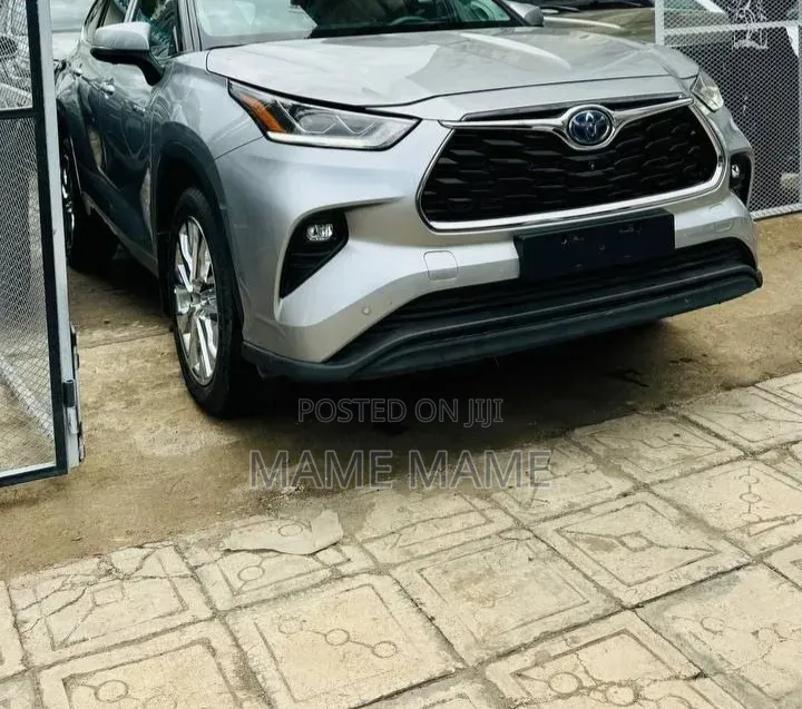 New Toyota Highlander 2024 Silver