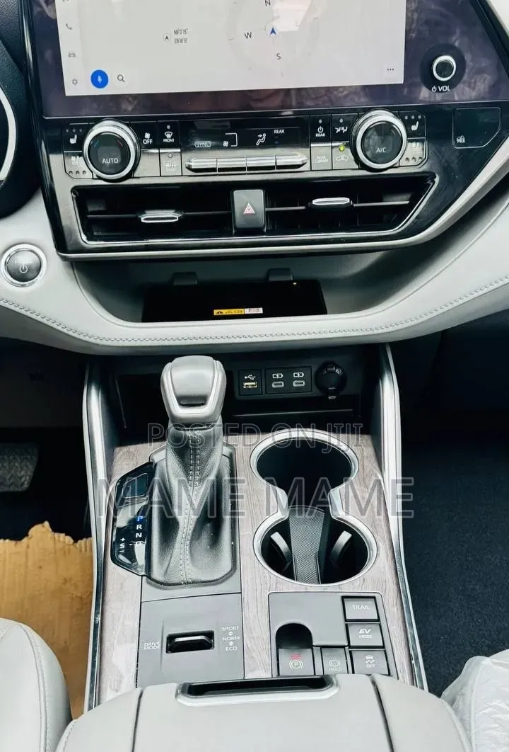 New Toyota Highlander 2024 Silver