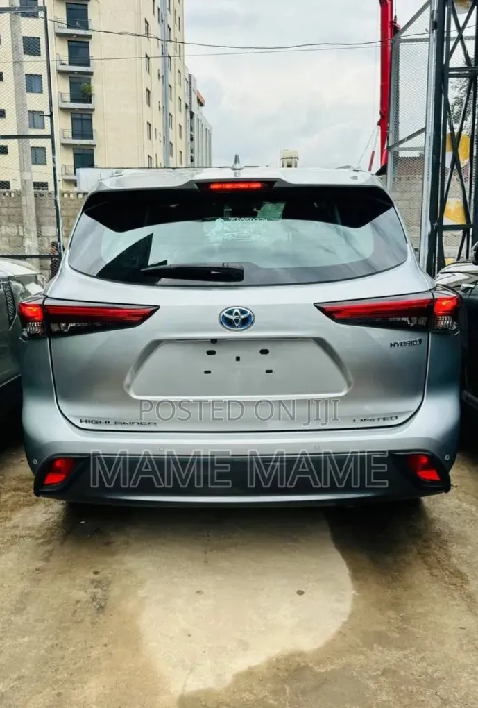New Toyota Highlander 2024 Silver
