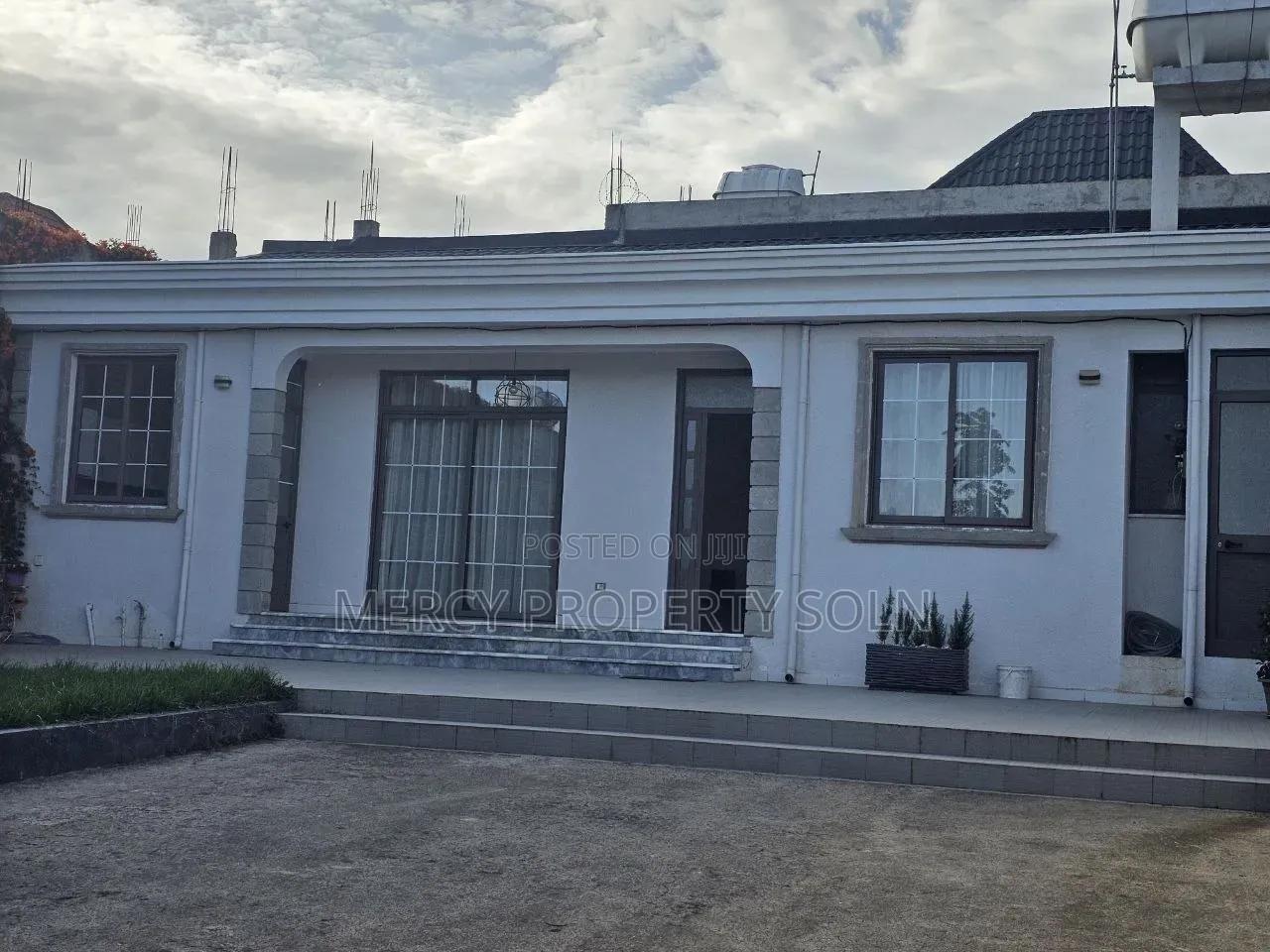 3bdrm House in Bole for sale