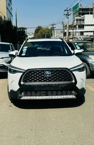 New Toyota Corolla Cross Hybrid 2024 White
