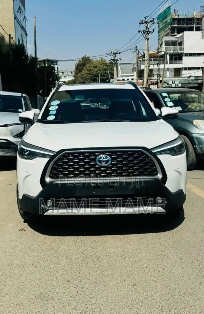 New Toyota Corolla Cross Hybrid 2024 White