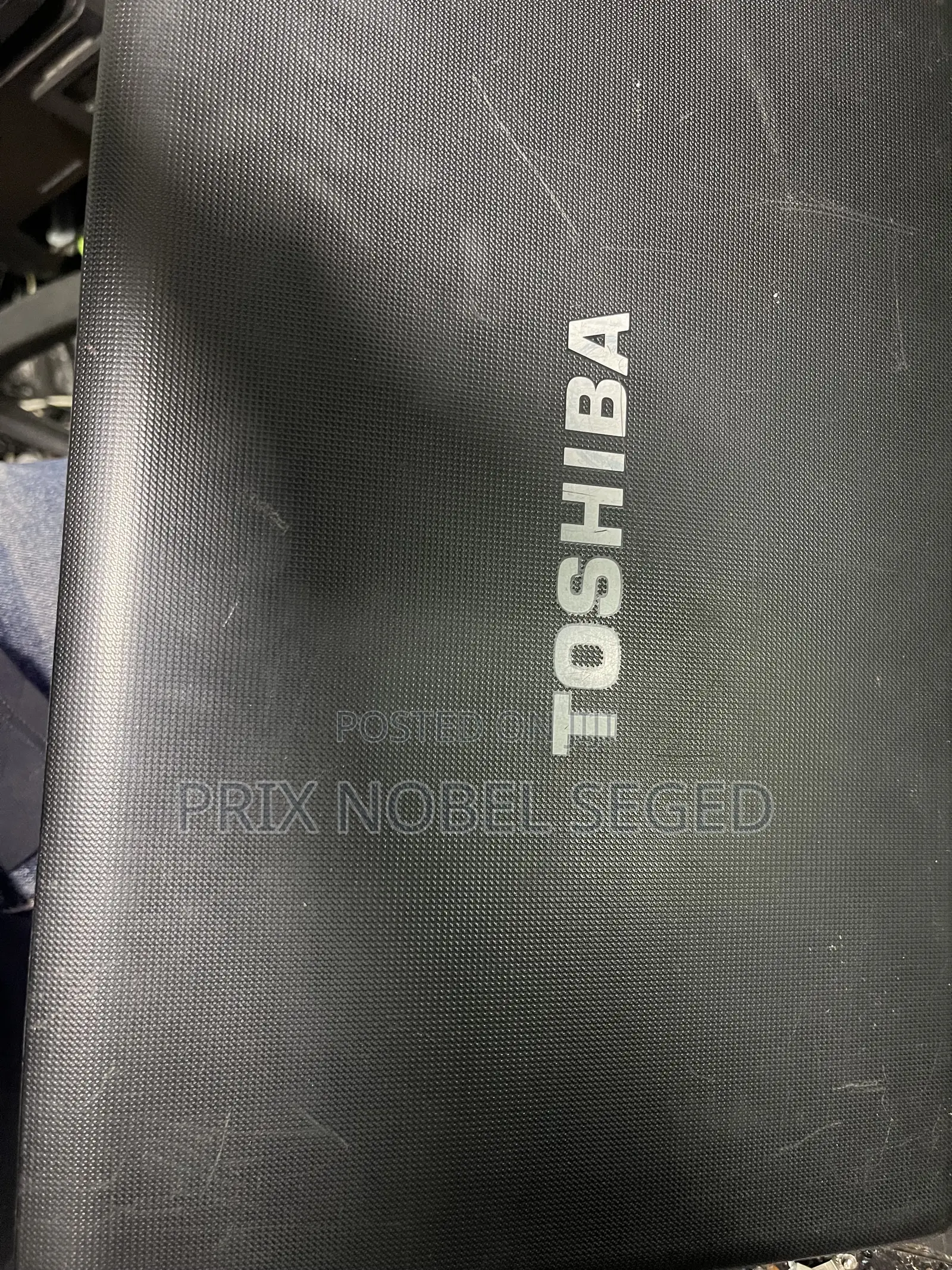 Laptop Toshiba Satellite C55 4GB Intel Core i3 HDD 512GB