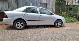 Toyota Corolla 2003 Gold