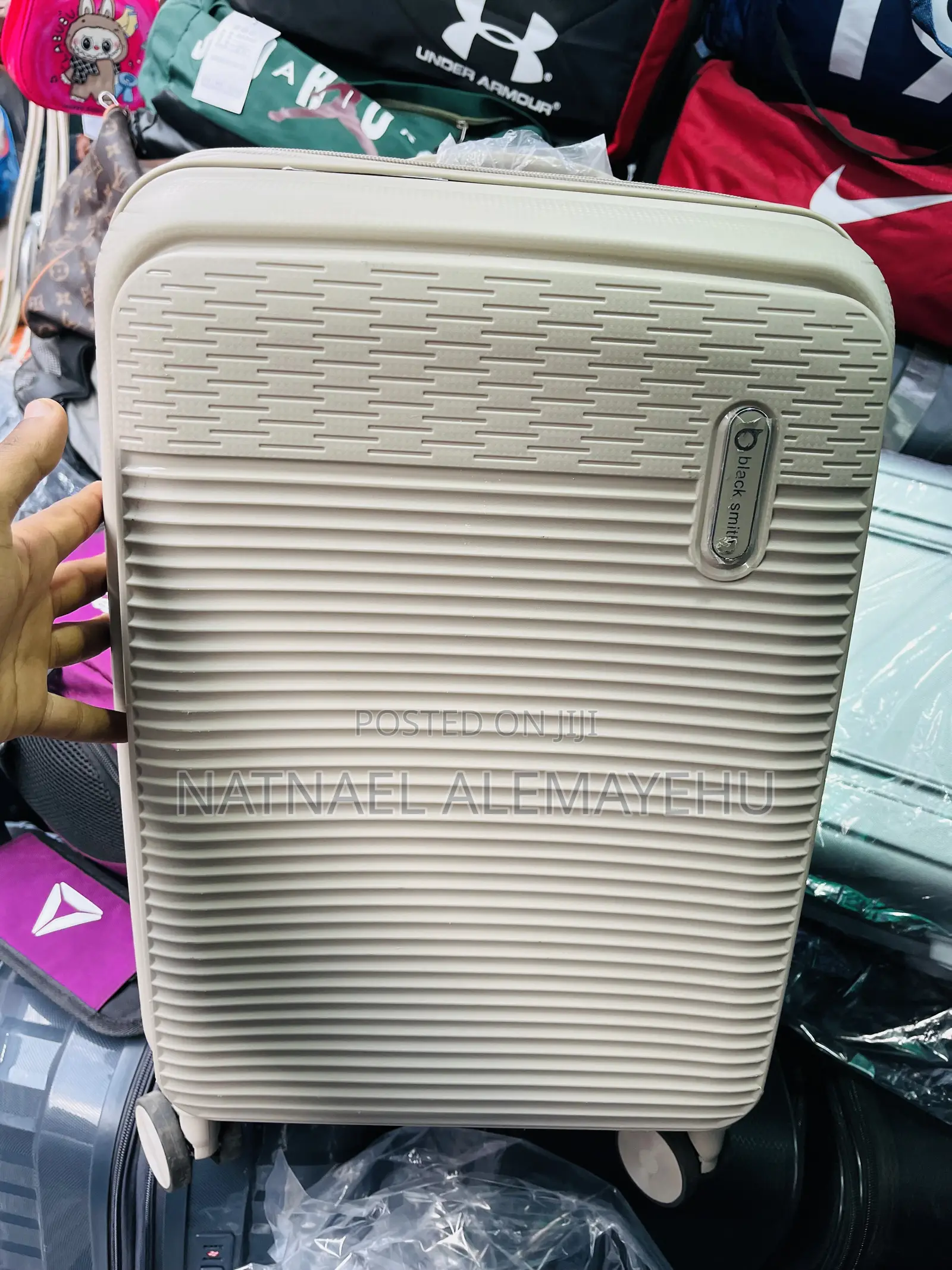 Plen Size Follow Me Luggage