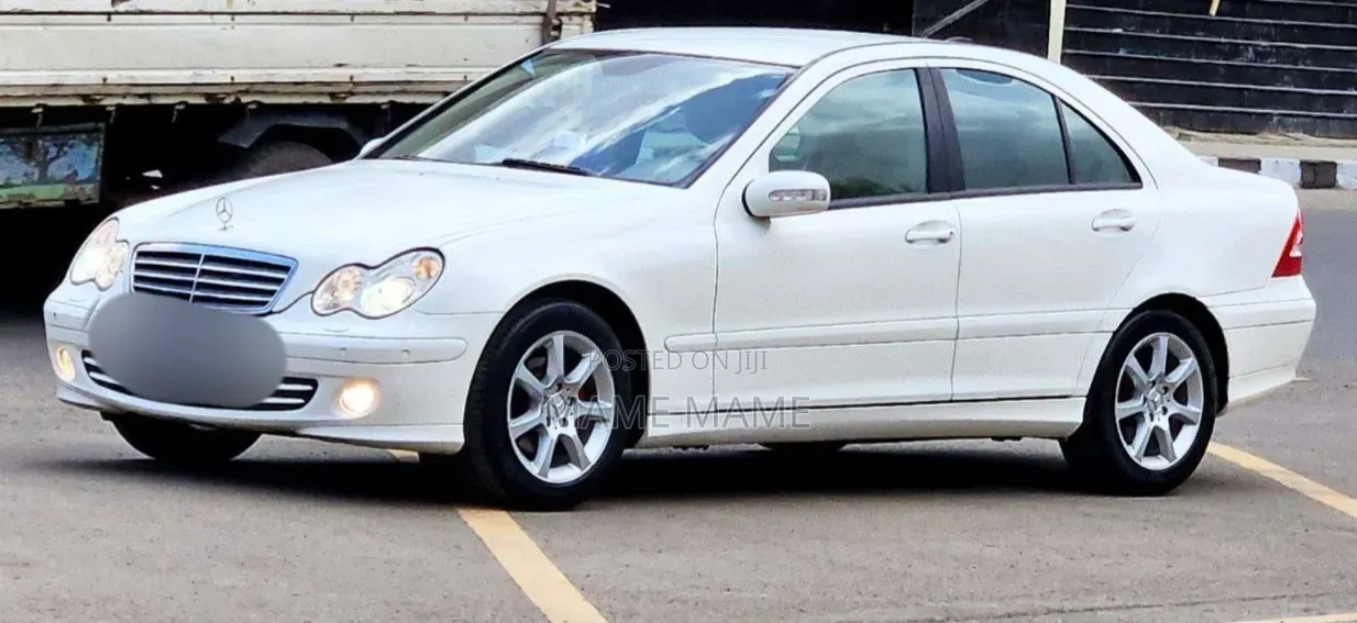 Mercedes-Benz C200 2006 White