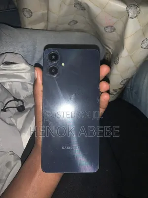 New Samsung Galaxy A06 64 GB Gray