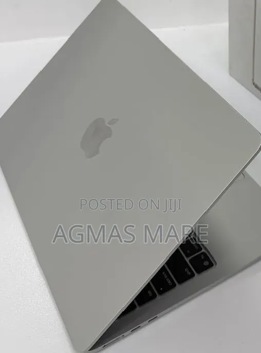 New Laptop Apple MacBook Air 2025 M4 13-inch 16GB Apple M4 SSD 256GB