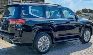 New Toyota Land Cruiser 2025 Black