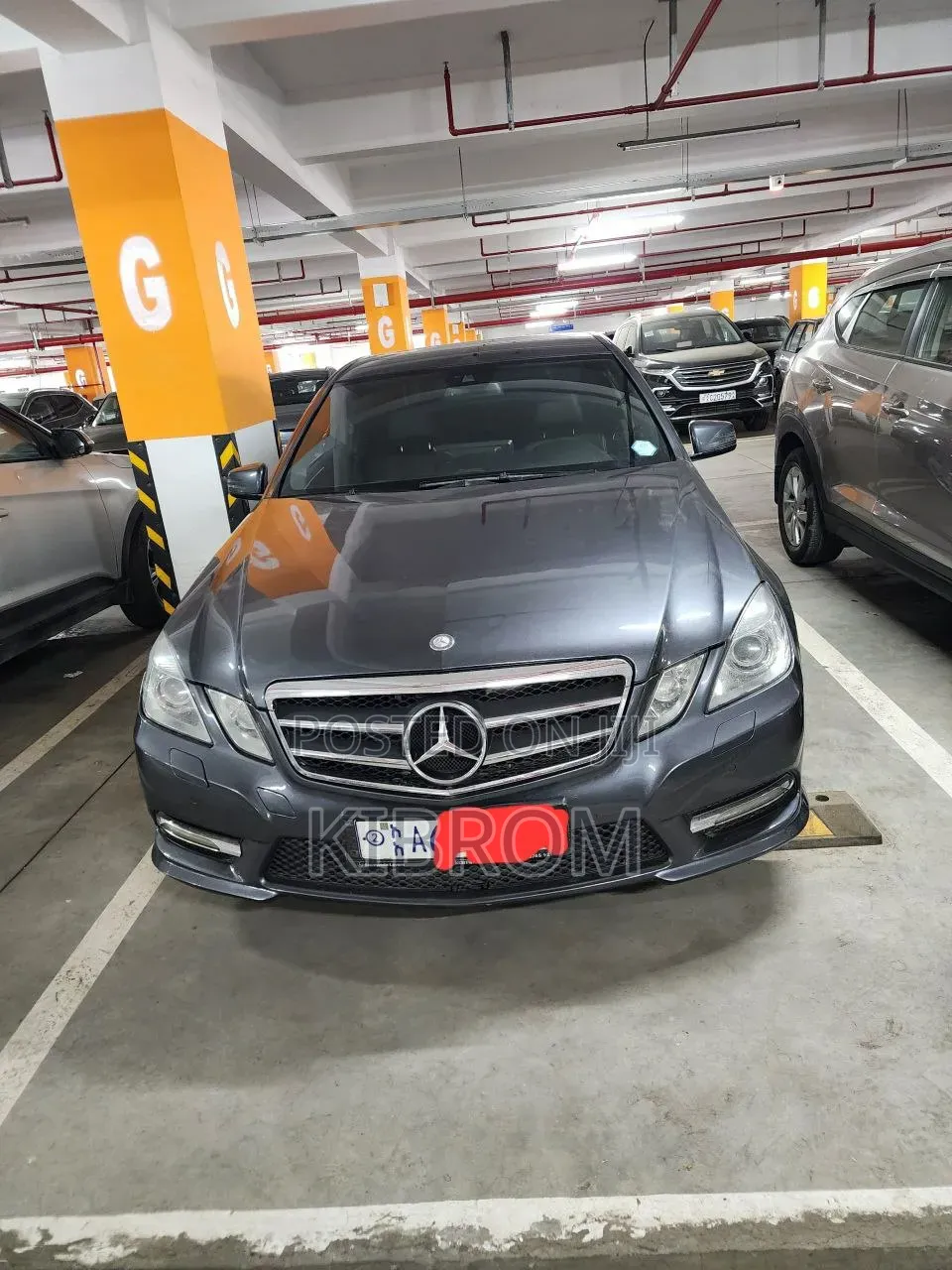 Mercedes-Benz E200 2013 Gray