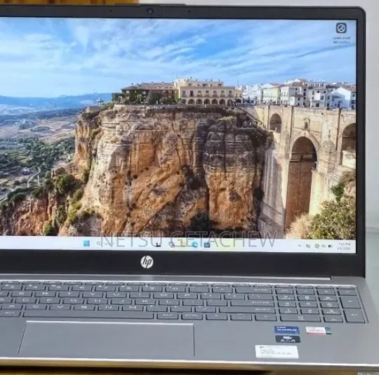 New Laptop HP Stream Notebook 16GB Intel Core i7 SSD 1T