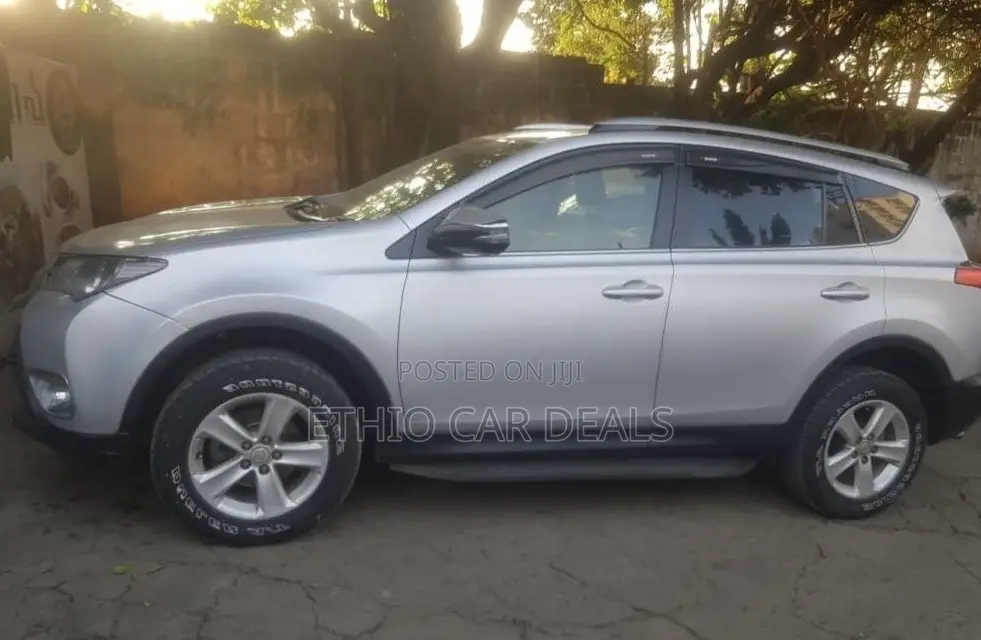 Toyota RAV4 2013 Silver