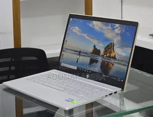New Laptop HP Pavilion 14 8GB Intel Core i5 SSD 512GB