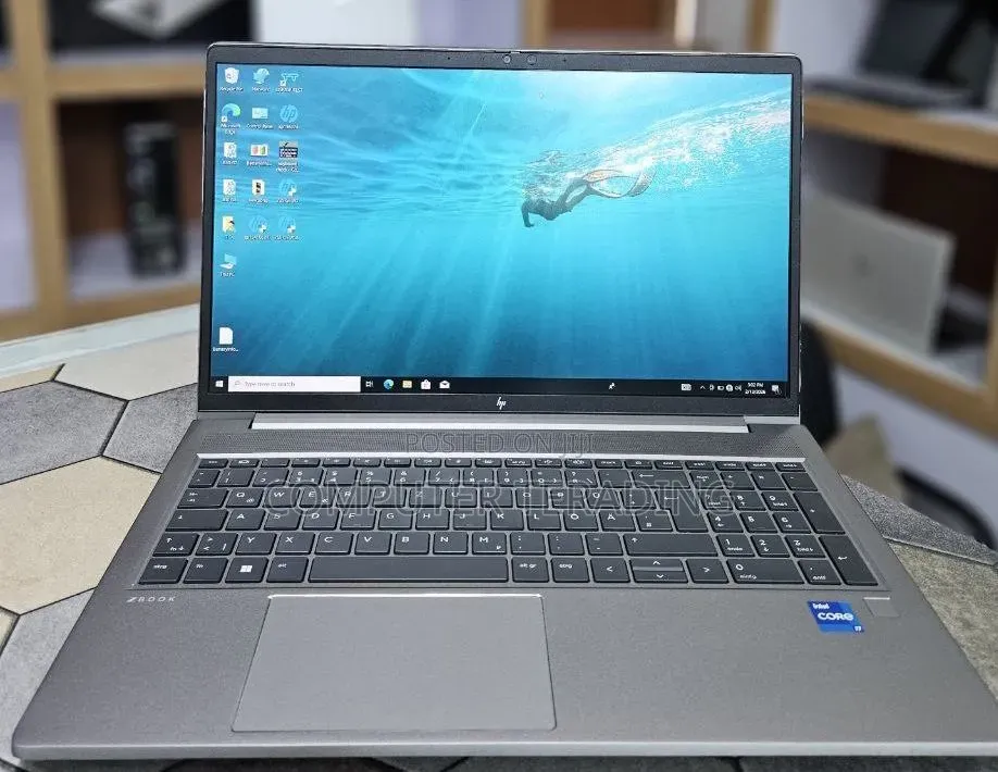 New Laptop HP ZBook Power G7 16GB Intel Core i7 SSD 1T