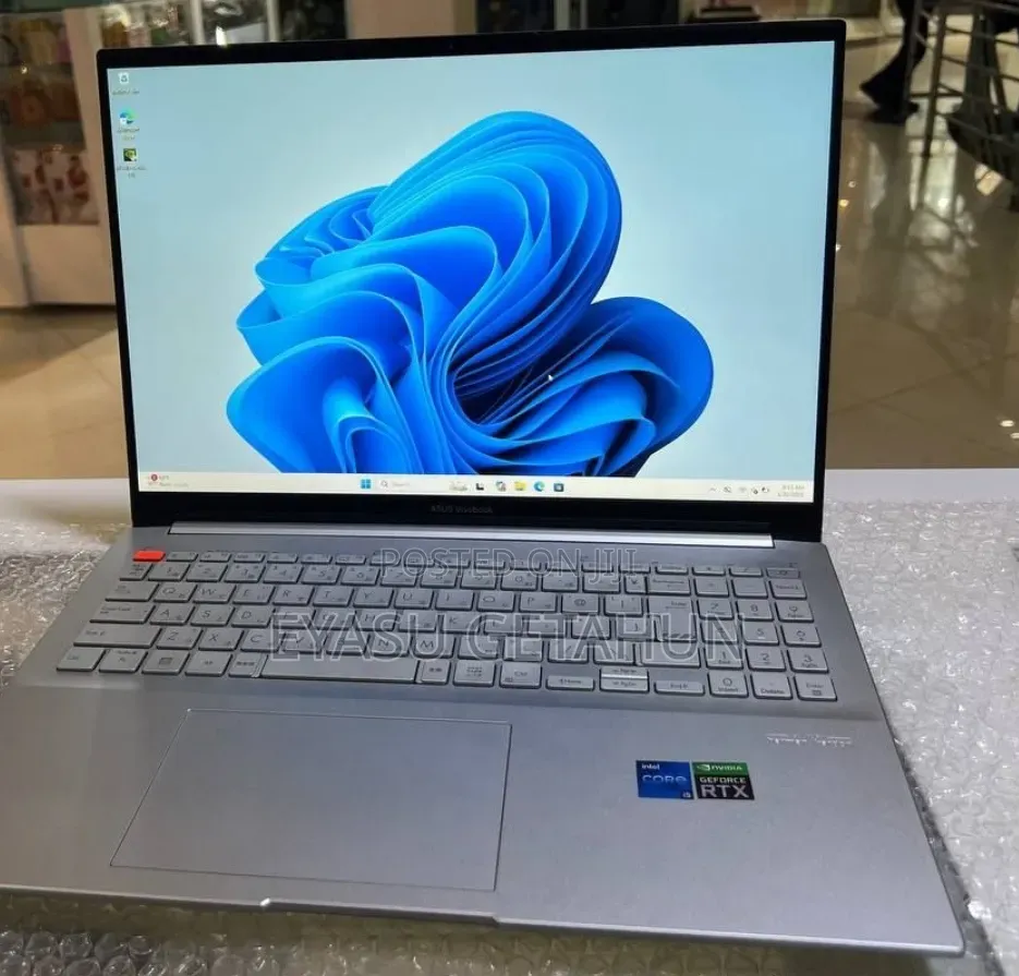 New Laptop Asus VivoBook 15 X505BA 16GB Intel Core i5 SSD 512GB