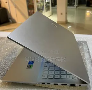 New Laptop Asus VivoBook 15 X505BA 16GB Intel Core i5 SSD 512GB