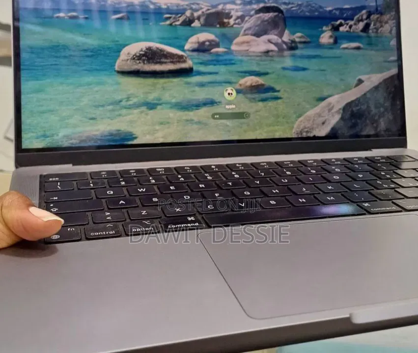 New Laptop Apple MacBook Pro 2021 M1 16GB Apple M1 Pro SSD 512GB