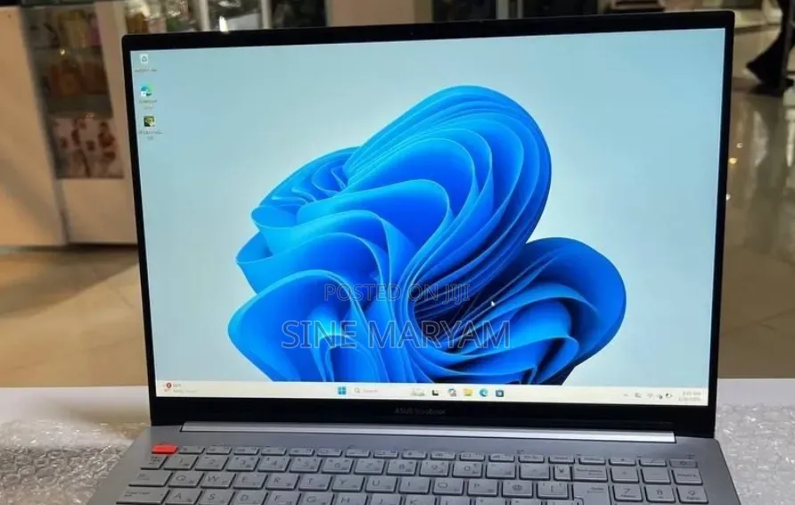 New Laptop Asus VivoBook 15 X505BA 16GB Intel Core i5 SSD 512GB