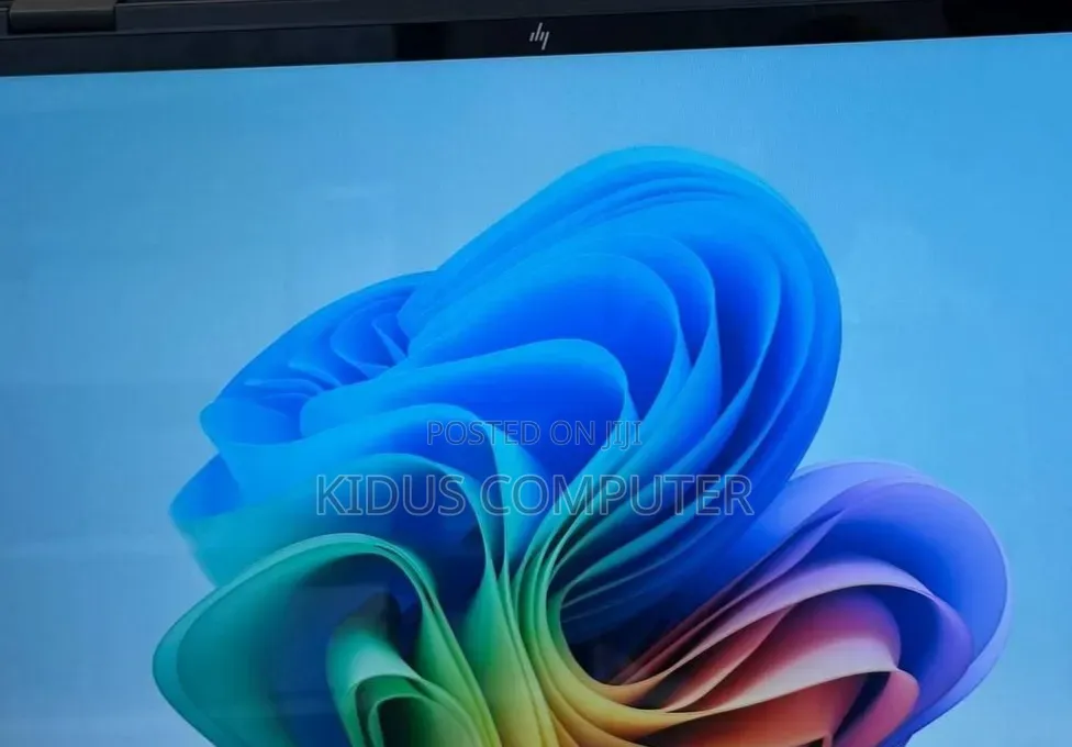 New Laptop HP OmniBook 5 14" 16GB Intel Core Ultra 7 SSD 1T