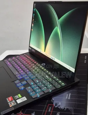 New Laptop Lenovo Legion 7 16GB AMD Ryzen 7 SSD 512GB