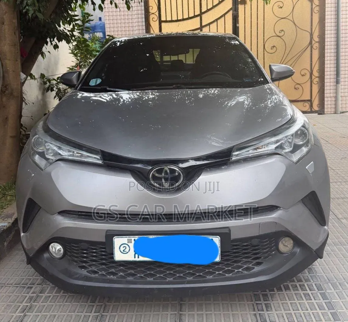 Toyota C-HR 2017 Gray