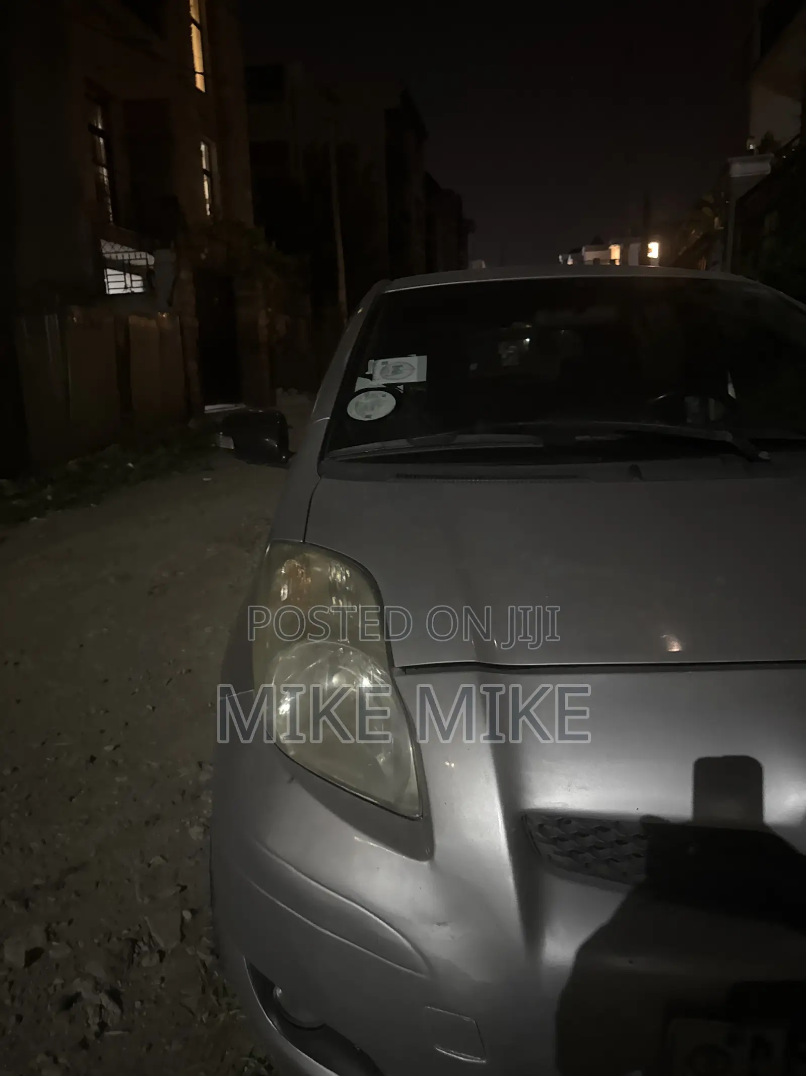 Toyota Vitz 1.0 FWD 5dr 2009 Silver