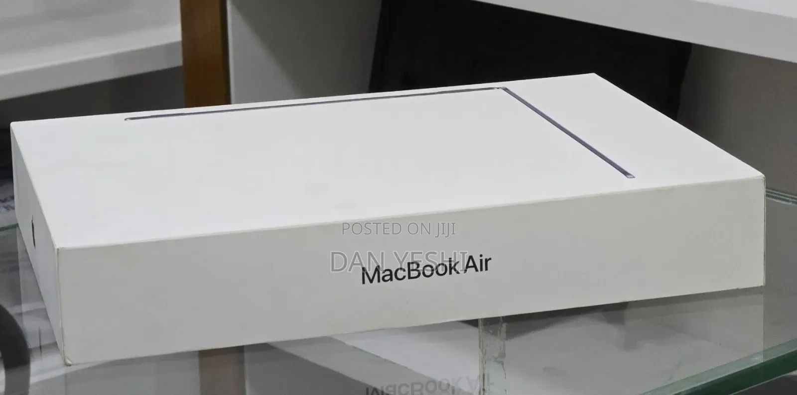 New Laptop Apple MacBook Air 2026 M5 13-inch 16GB Apple M5 SSD 512GB