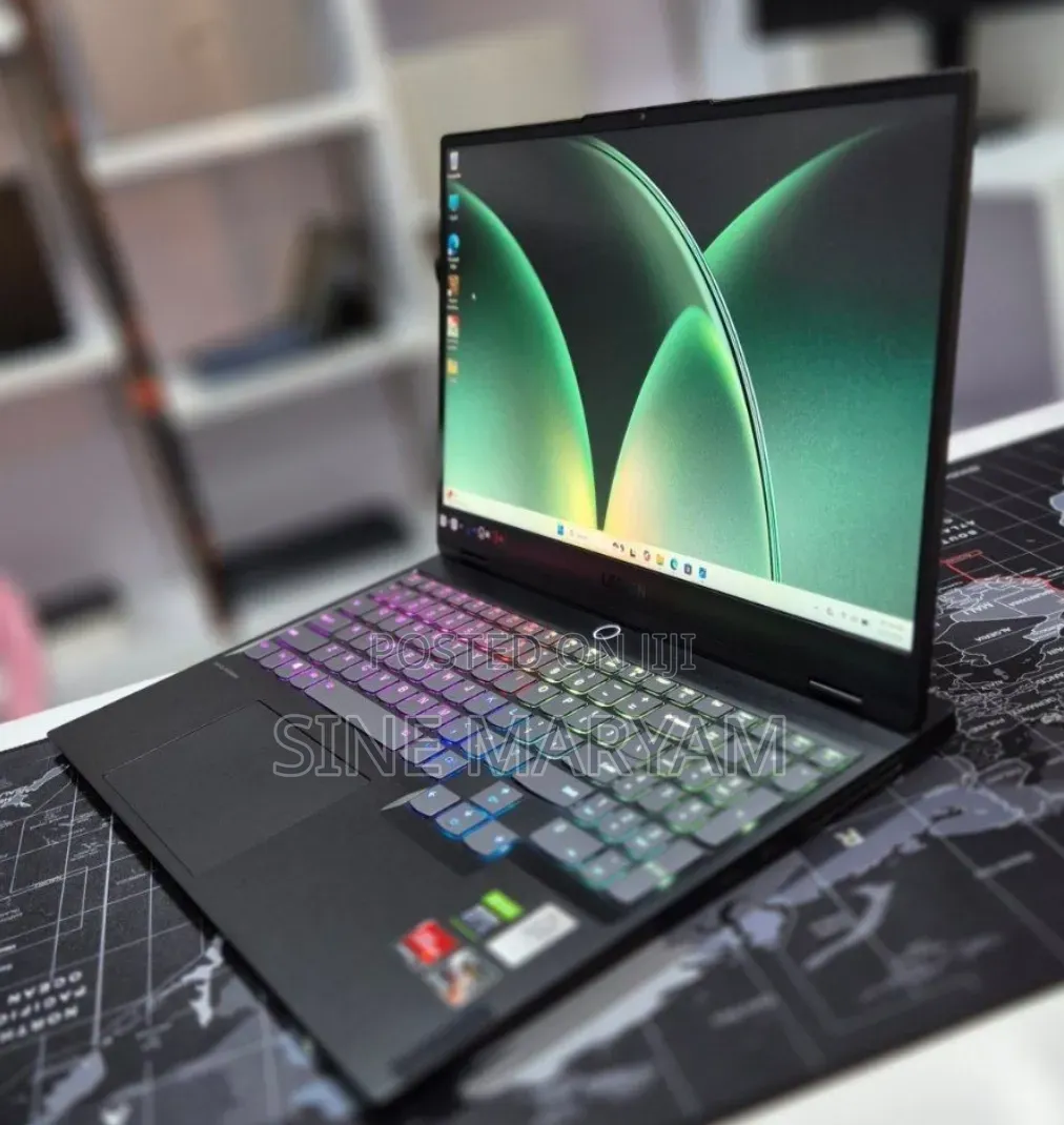 New Laptop Lenovo Legion 7 16GB AMD Ryzen 7 SSD 512GB