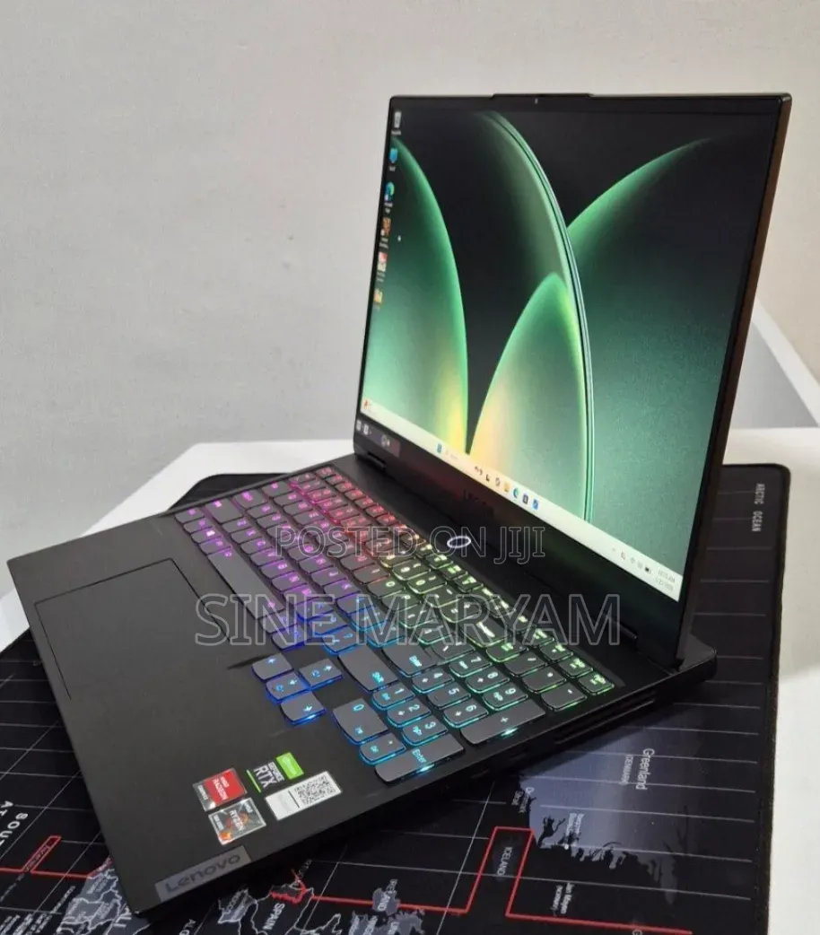New Laptop Lenovo Legion 7 16GB AMD Ryzen 7 SSD 512GB
