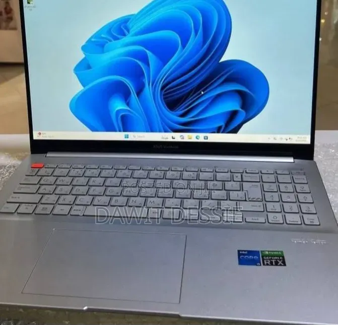 New Laptop Asus 16GB Intel Core i5 SSD 512GB