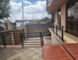 9bdrm House in B+G+2, Yeka for sale