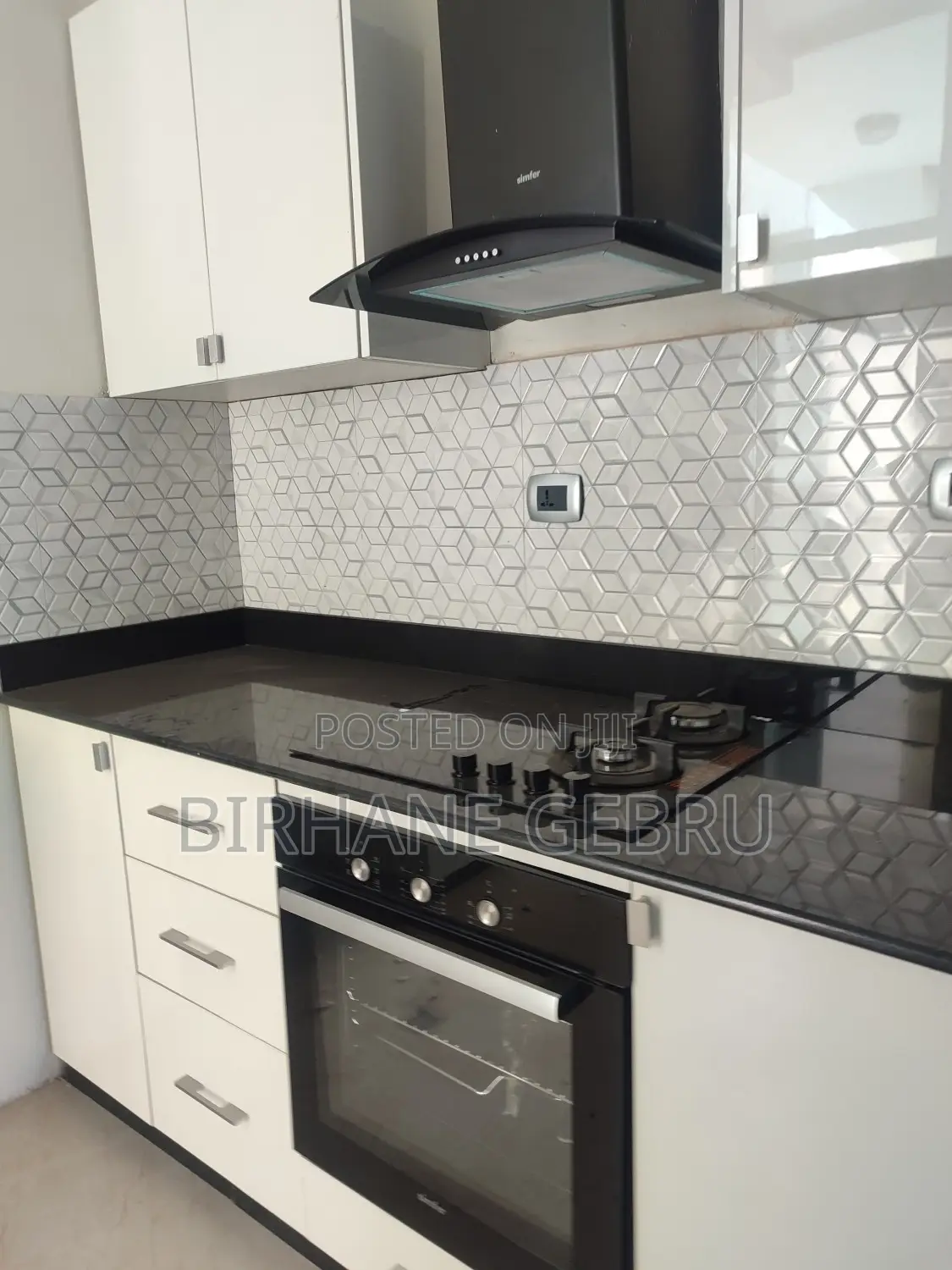 3bdrm Apartment in Luxury Apartiment, Kirkos for rent
