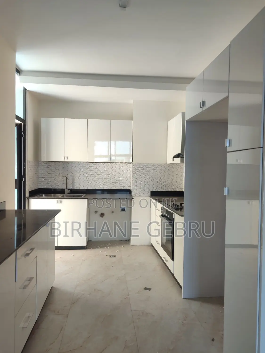3bdrm Apartment in Luxury Apartiment, Kirkos for rent