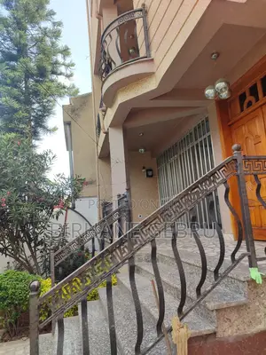 8bdrm House in G+2 House, Bole for rent