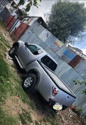 Mitsubishi L200 2007 Silver