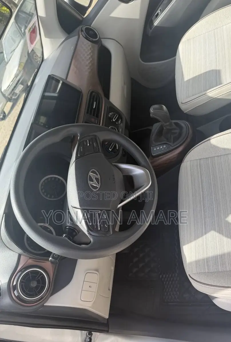 Hyundai I10 2023 Silver