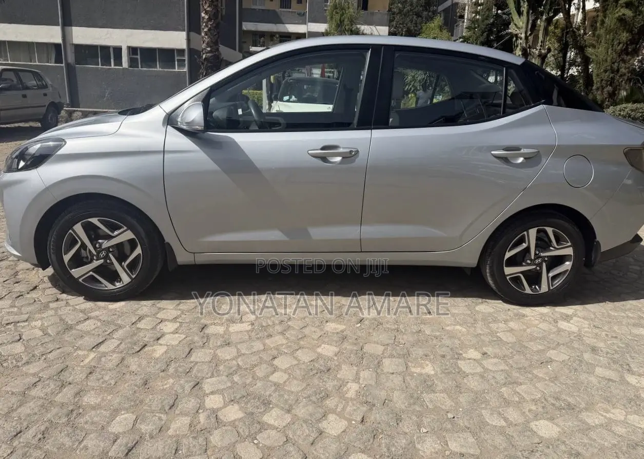 Hyundai I10 2023 Silver