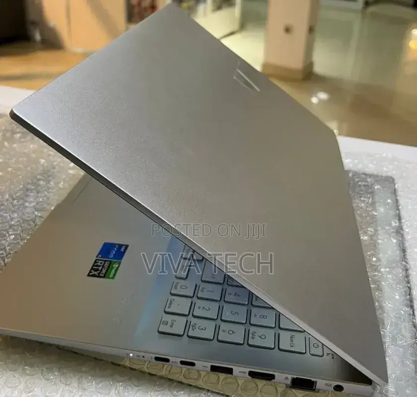 New Laptop Asus VivoBook 15 X505BA 16GB Intel Core i5 SSD 512GB