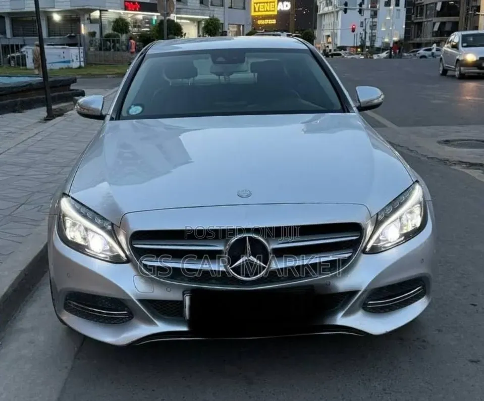 Mercedes-Benz C180 2015 Gray