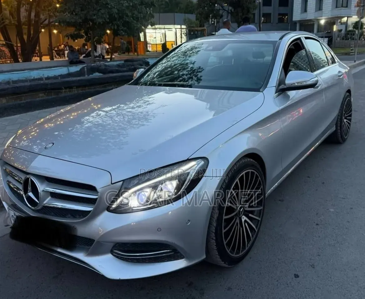 Mercedes-Benz C180 2015 Gray