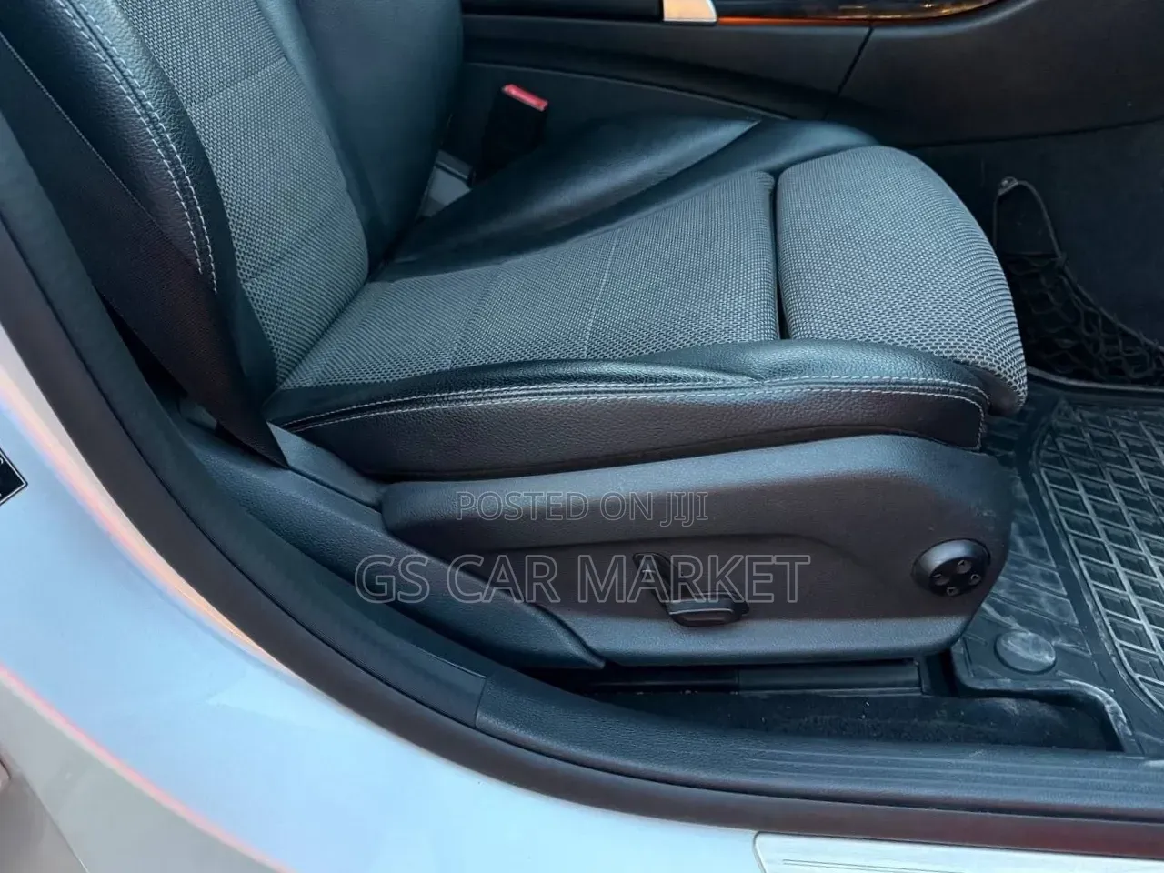 Mercedes-Benz C180 2015 Gray