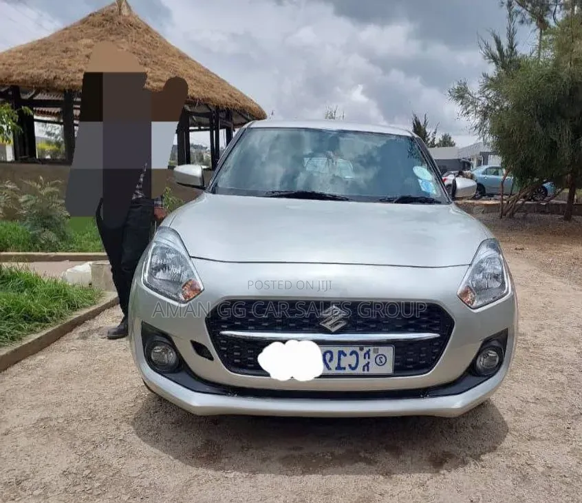 Suzuki Swift 2022 Silver