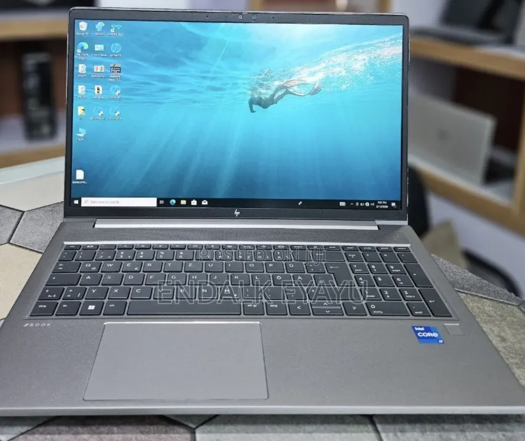 New Laptop HP ZBook 15 16GB Intel Core i7 SSD 1T