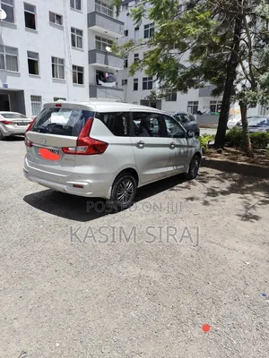 Suzuki Ertiga 2021 Silver