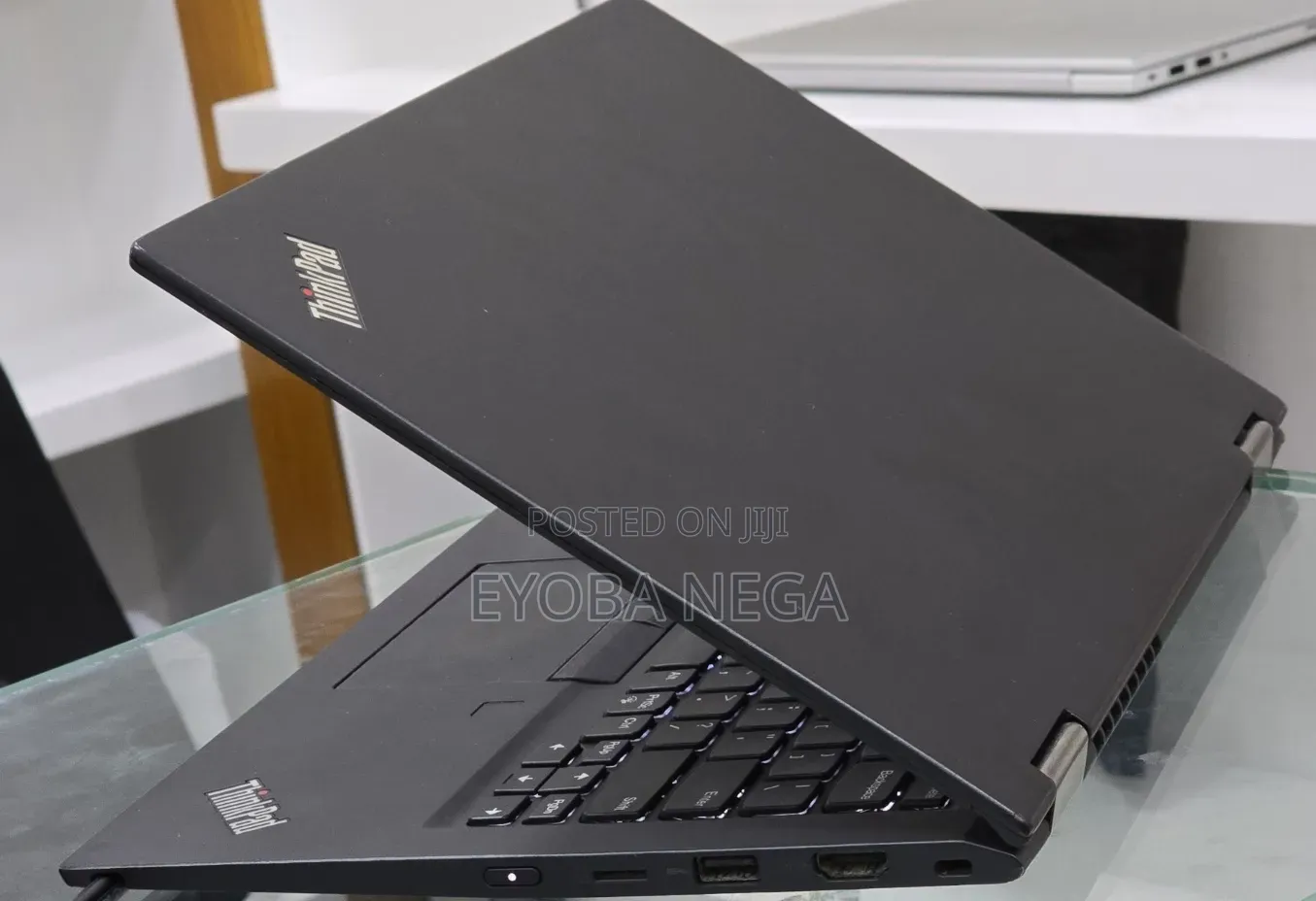 New Laptop Lenovo ThinkPad X390 Yoga 16GB Intel Core i5 SSD 512GB
